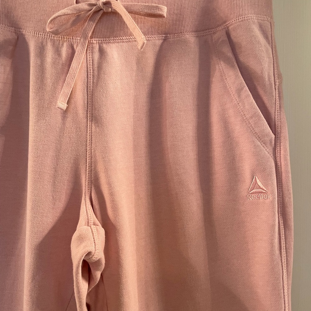 Rose colored Reebok joggers - Picture 5 of 7